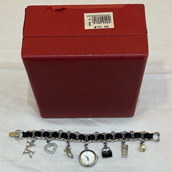 Anne Klein charm watch ~ Final Price - Picture 8 of 8